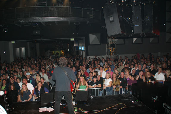 emp_crowd2.jpg