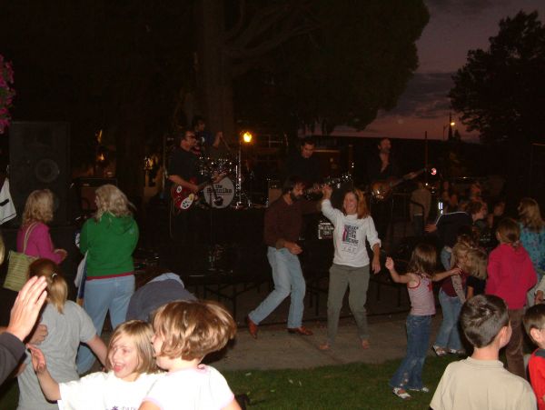 Beatniks Pioneer Park 2006 035.jpg